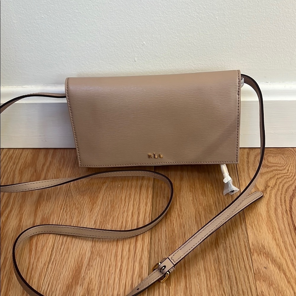 NWOT! Lauren Ralph Lauren Tan leather small Crossbody Bag.